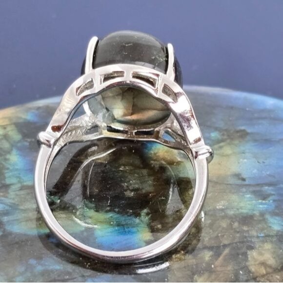 Natural Oval Labradorite & CZ 925 Sterling Silver Ring - Picture 4 of 8